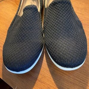 Life Stride Soft System Size 8.5 Super Soft Loafers.